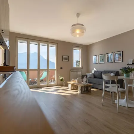 Maji View Apartament Varenna
